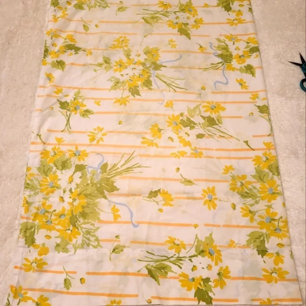 Vintage Pristine Utica Set of 2 Cotton Percale Floral Print Pillowcases Standard